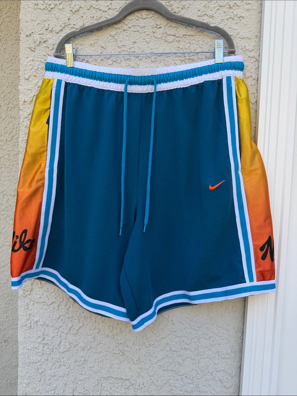 Nike Dir-Fit DNA Men's Teal/Orange Basketball Shorts Size XXL Condition